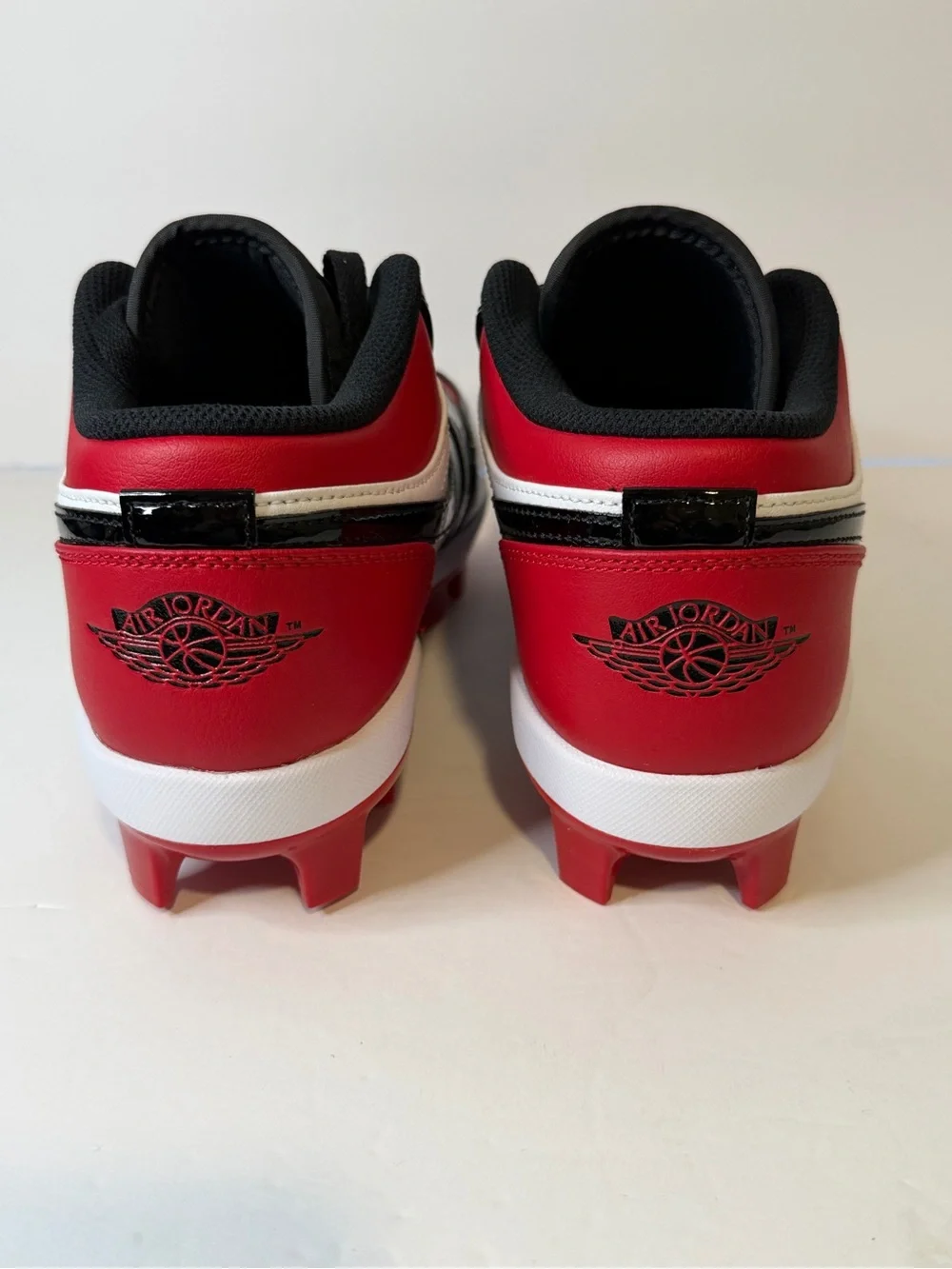 Jordan 1 Retro MCS low Patent Bred toe size 8 men’s